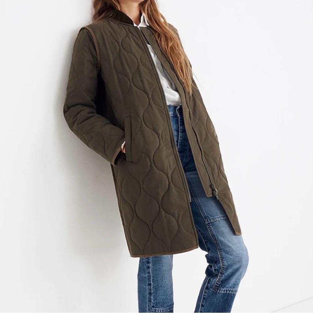 Madewell quilted long military coat in olive green. Women’s Small